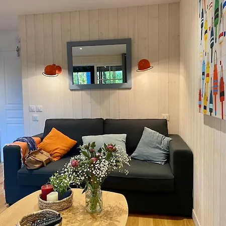 Charme & Nature - 2 Chambres, Cosy, Lac, Golf, Piscine, Terrasse, Parking, 2 A 5 Pers Max Апартаменты