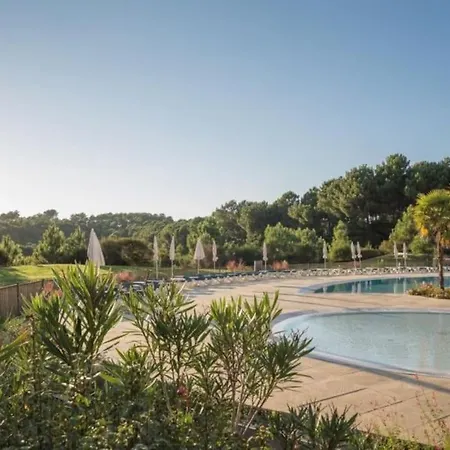 Апартаменты Charme & Nature - 2 Chambres, Cosy, Lac, Golf, Piscine, Terrasse, Parking, 2 A 5 Pers Max Бискаррос